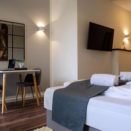 Homely Stay Studio 7 - Elegant Self-Check-In Studio For Urban Travelers Münih Dış mekan fotoğraf